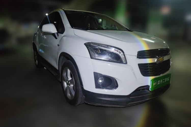 Used Chevrolet Trax 2014 1.4T Manual Two-Wheel Drive Comfort Model Front Right 45 Deg
