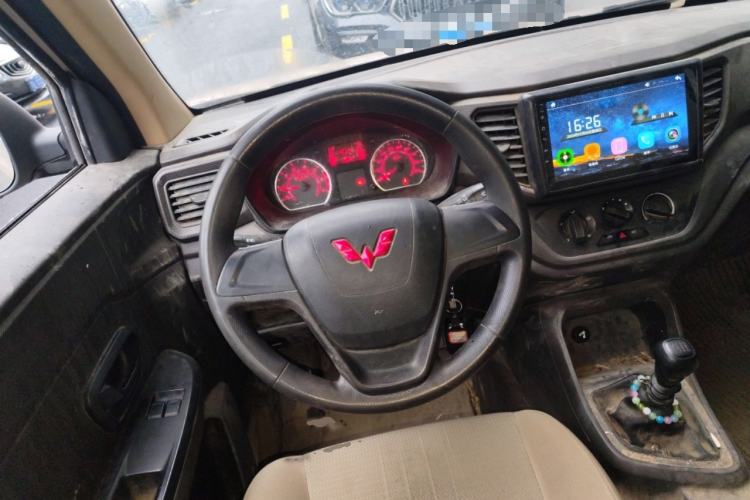 Used Wuling Hongguang V 2022 1.5L Jingqu Version Hydraulic Power Steering LAR