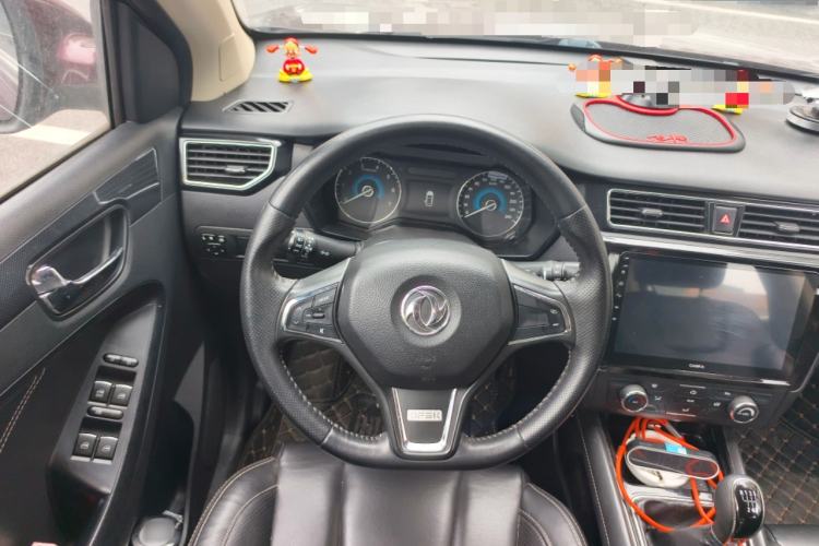 Used Dongfeng Fengon 580 2016 1.5T Manual Comfort Model Steering Wheel