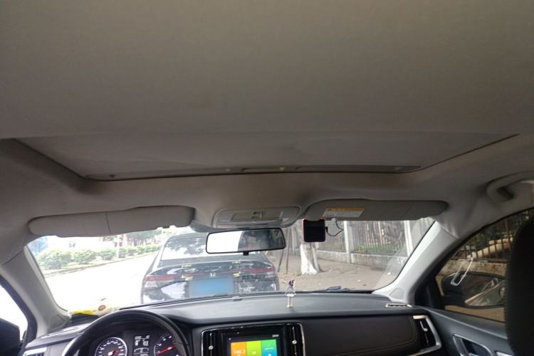 Used Roewe i6 2017 20T Manual Luxury Edition
