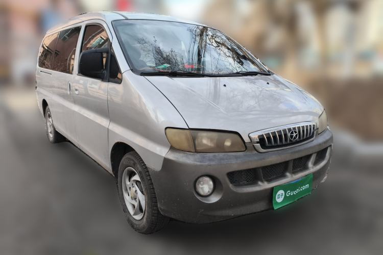 Used JAC Group Refine 2015 2.0L Shuttle Gasoline Long-Wheelbase Standard Version HFC4GA3-3D Front Right 45 Deg