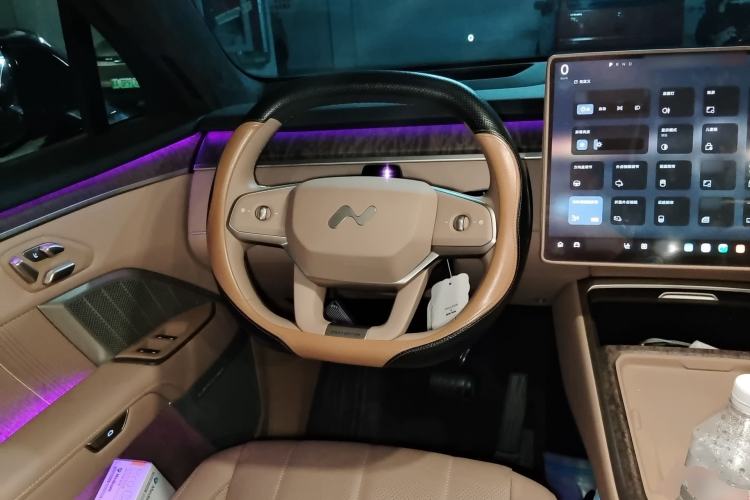 Used ONVO Luxeed L90 2025 Model—Max Six-Seater Version