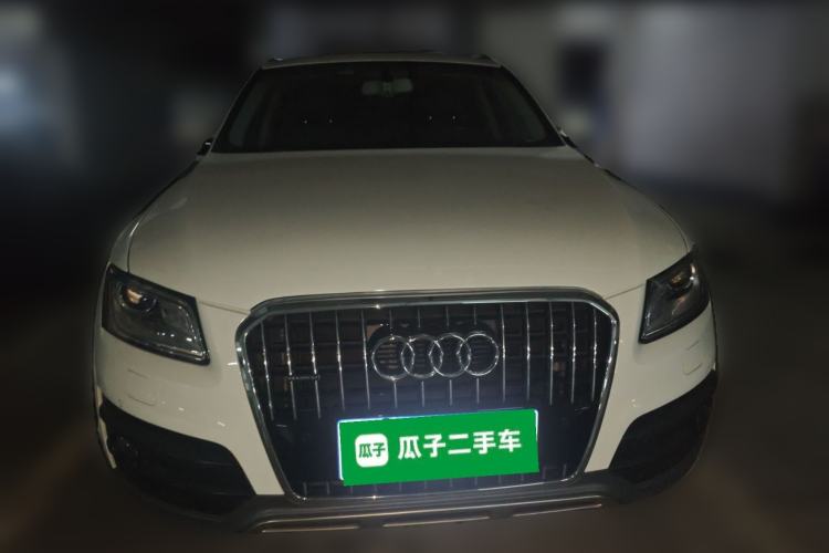 Used Audi Q5 2018 Collector's Edition 40 TFSI Technology Model