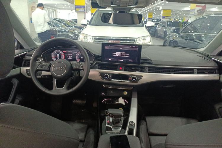 Used Audi A5 2023 Sportback 40 TFSI Fashionable and Dynamic Model Center Console