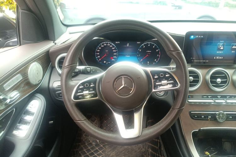 Used Mercedes-Benz GLC 2022 GLC 300 L 4MATIC Dynamic Model Steering Wheel