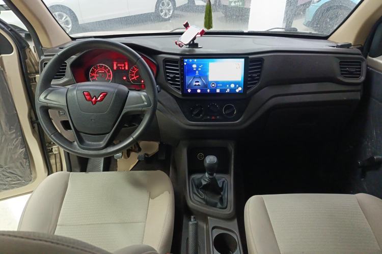 Used Wuling Hongguang V 2022 1.5L Jingqu Edition Electric-Assist LAR