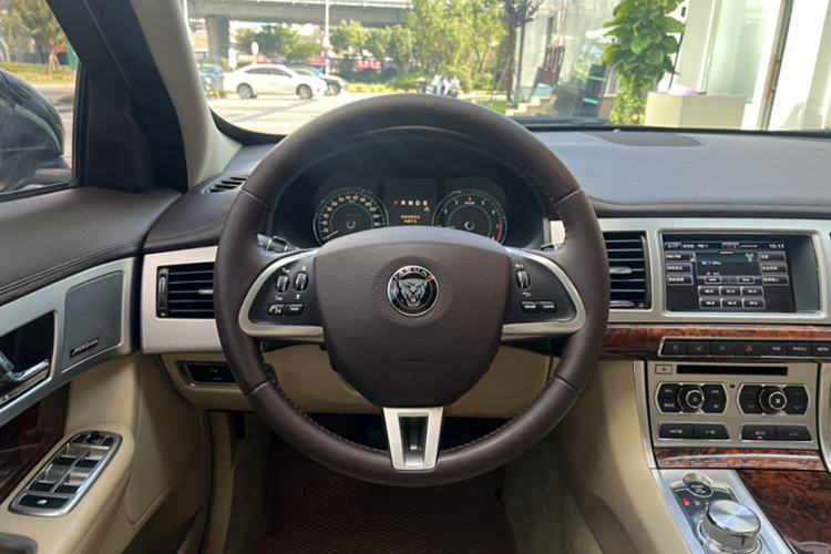 Used Jaguar XF 2014 XF 2.0T Luxury Edition