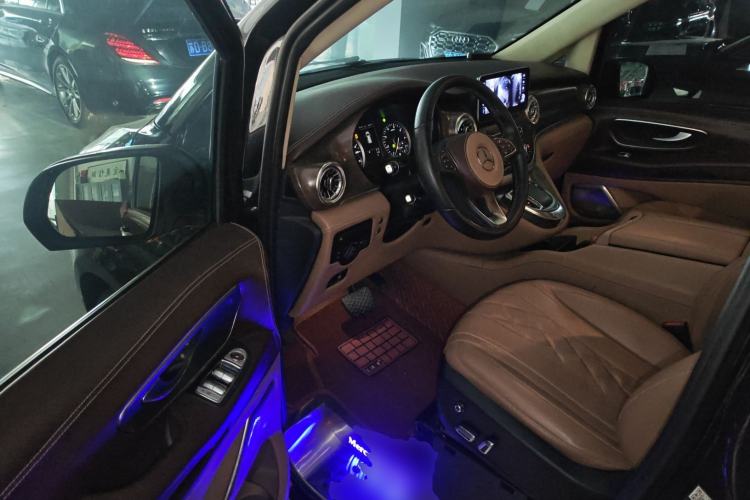 Used Mercedes-Benz Vito 2021 2.0T Business Version 7 Seats Driver Seat