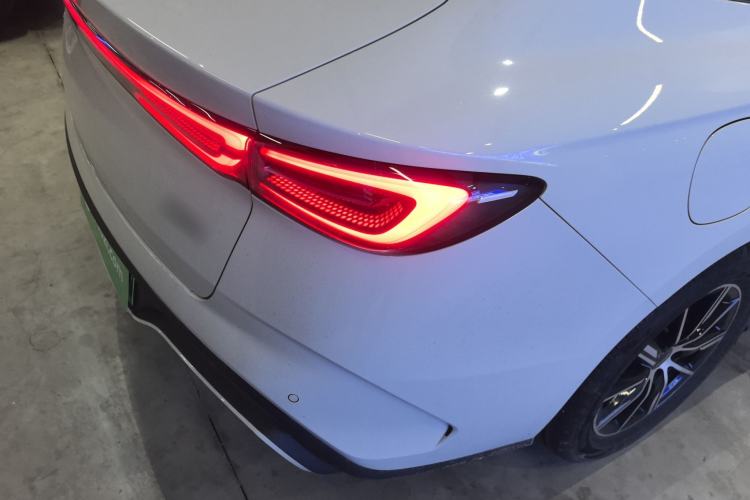 Used BYD Seal 06 New Energy 2024 DM-i 80KM Prestige Model Right Rear Taillight