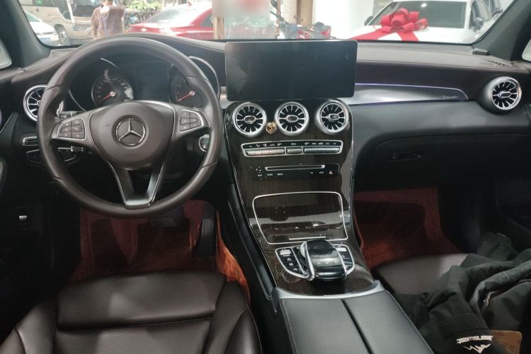 Used Mercedes-Benz GLC 2017 GLC 260 4MATIC Dynamic Edition
