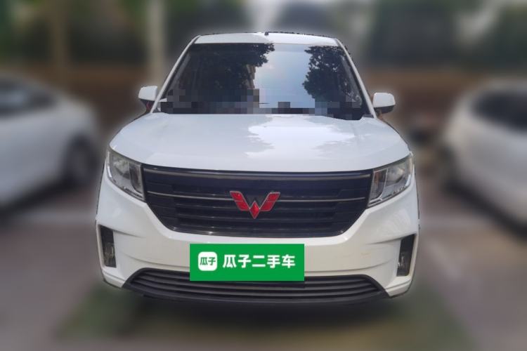Used Wuling Hongguang PLUS 2019 1.5T Manual Comfort Version 7 Seats
