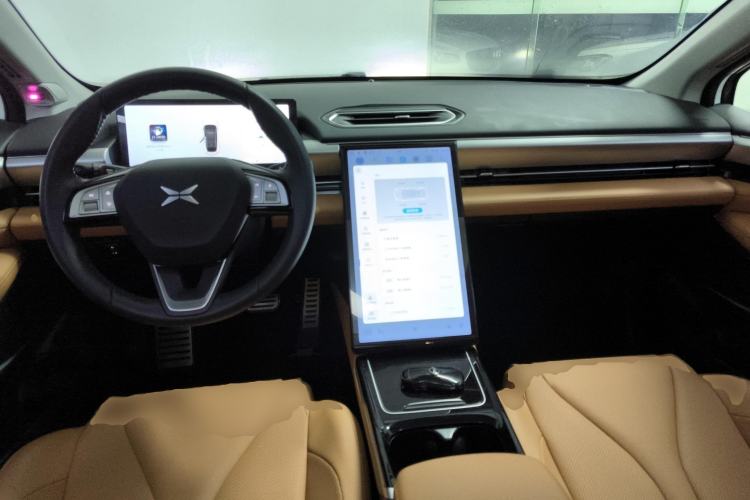Used XPeng P5 2021 550P Center Console