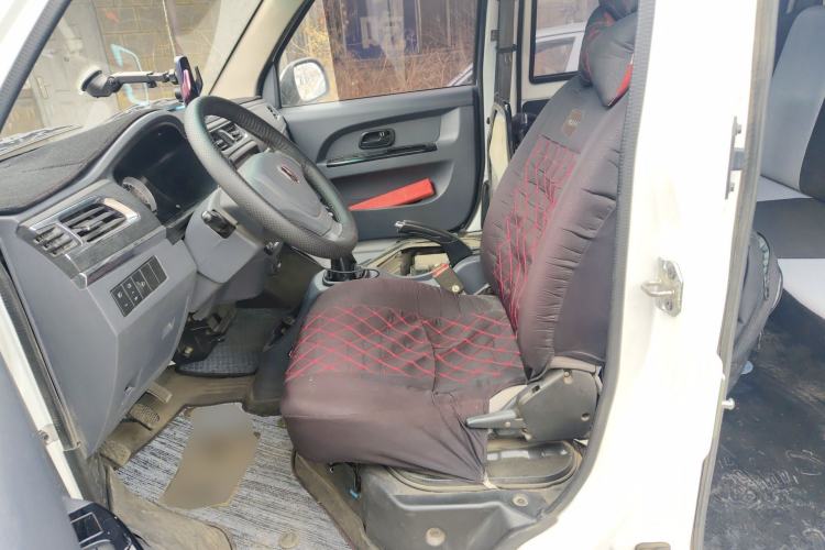 Used Jinbei Hiace X30 2023 1.5L Business-Style Van 2/5-Seater Air-Conditioned Version SWC15M Left Front Seat