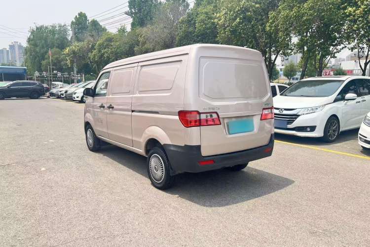 Used Jinbei Hiace X30 2020 1.5L Van Super-Enjoyment Model China VI Standard SWC15M