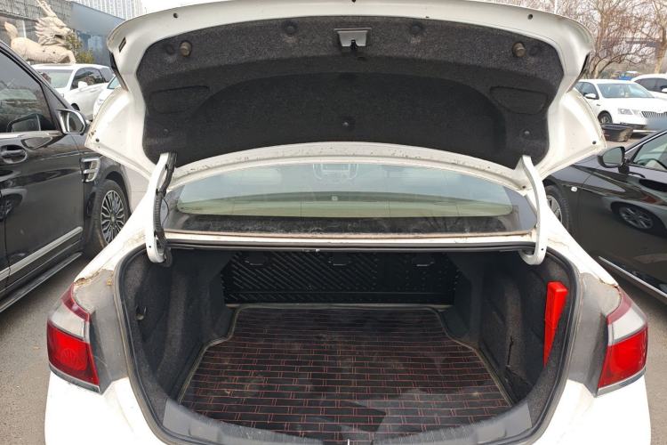 Used Chevrolet Cruze 2015 1.5L Manual Fashion Edition
