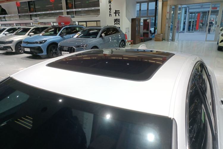 Used Volvo S60 2023 B4 Zhiyuan Luxury Edition
