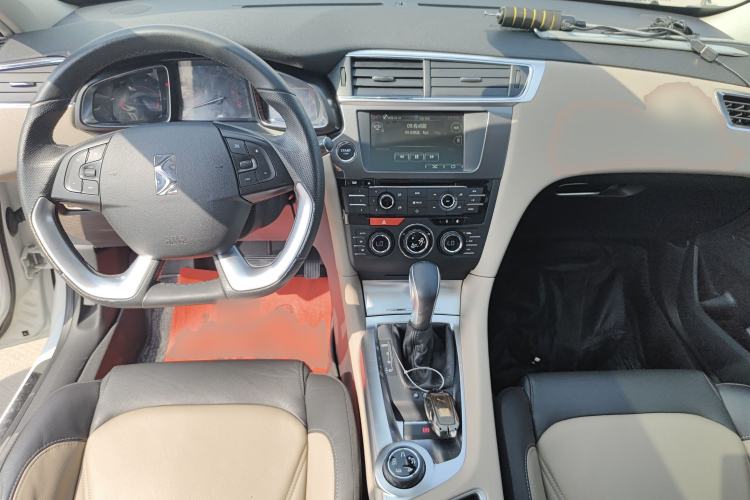 Used DS 6 2016 1.6T Luxury Edition THP160