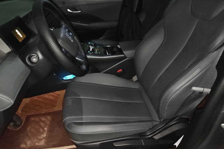 Used BYD Qin PLUS 2025 DM-i Smart Drive 55KM Leading Model Left Front Seat