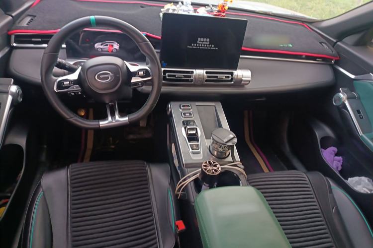 Used GAC Trumpchi EMKOO 2022 1.5T Supernova Pro Edition Center Console