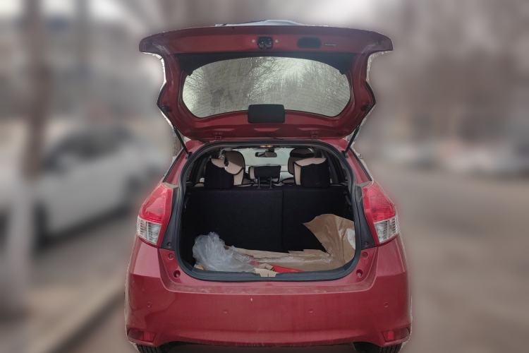 Used Toyota YARiS L Zhi Xuan 2015 1.5E Automatic Charm Edition