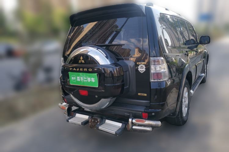 Used Mitsubishi Pajero 2012 3.0L Luxury Edition
