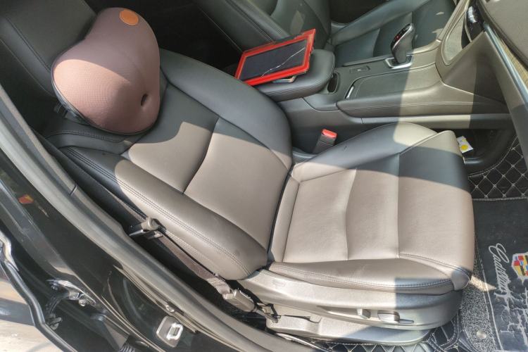 Used Cadillac XT5 2018 25T Tech Model