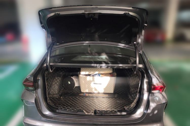 Used GAC Trumpchi EMPOW 2021 270T DCT J15 Version Trunk