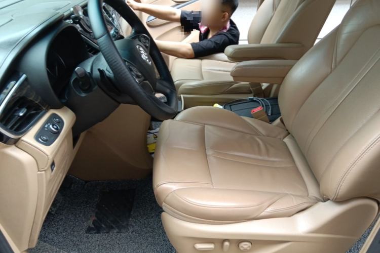 Used Buick GL8 2017 ES 28T Luxury Model China V Standard Left Front Seat