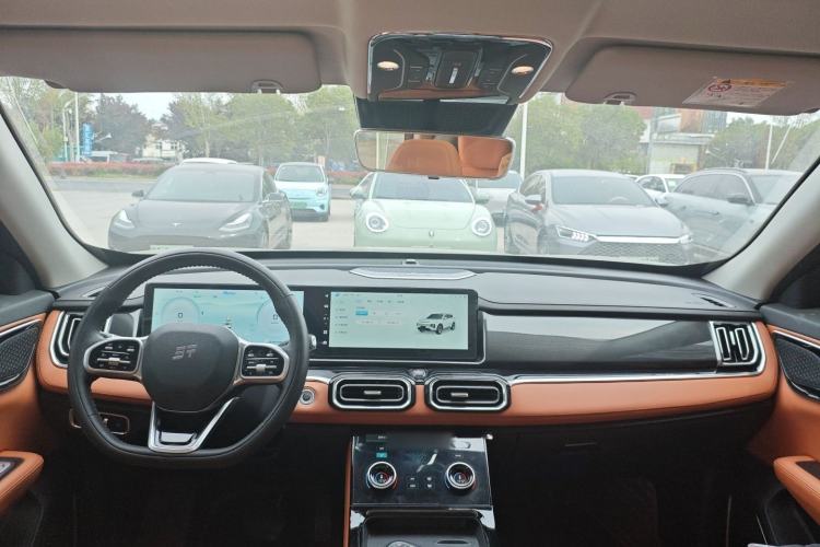 Used JETOUR Shanhai L7 2024 1.5T 120km MAX+ 7-Seater Center Console