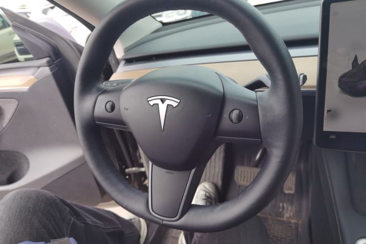 Used Tesla Model Y 2022 Rear-Wheel-Drive Version