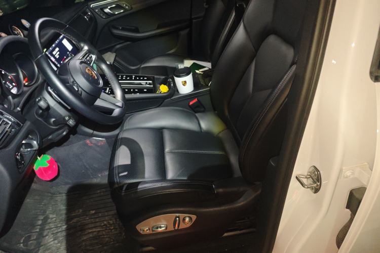 Used Porsche Macan 2022 Macan 2.0T
