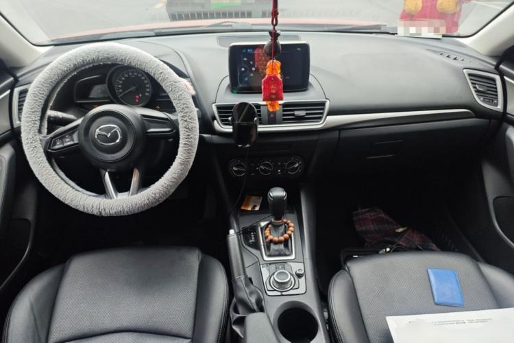 Used Mazda Mazda 3 Axela 2017 Hatchback 1.5L Automatic Comfort Model Emission Standard China V