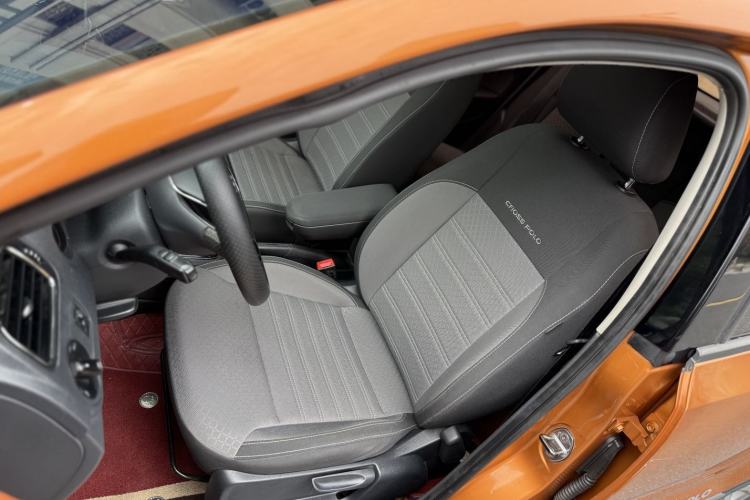 Used Volkswagen Polo 2016 1.6L Cross Polo Automatic Interior 1