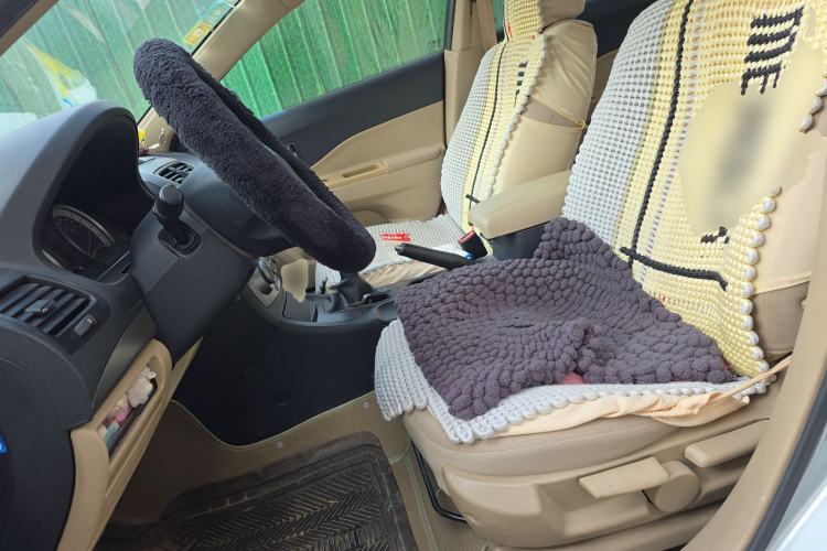 Used Bestune B50 2012 1.6L manual fashion version
