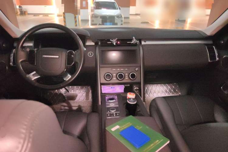 Used Land Rover Discovery 2020 2.0T 30th Anniversary Special Edition Center Console