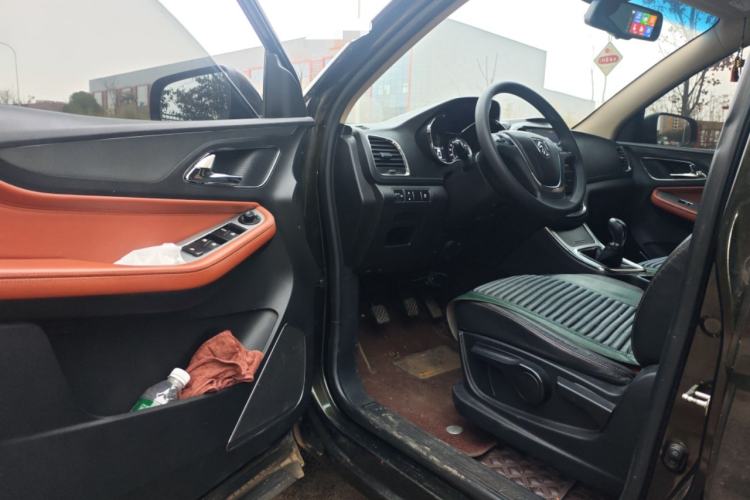 Used Baojun 560 2015 1.8L Manual Elite Edition
