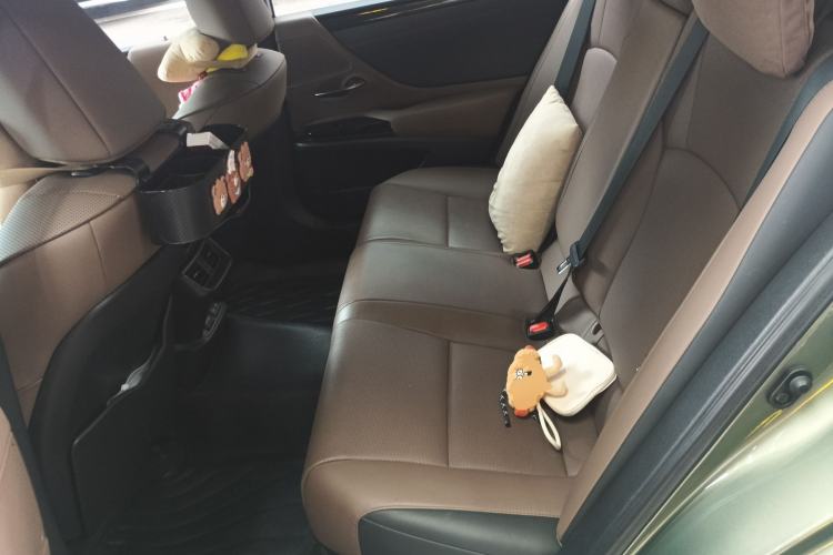 Used Lexus ES 2022 260 Excellence Edition Left Rear Seat