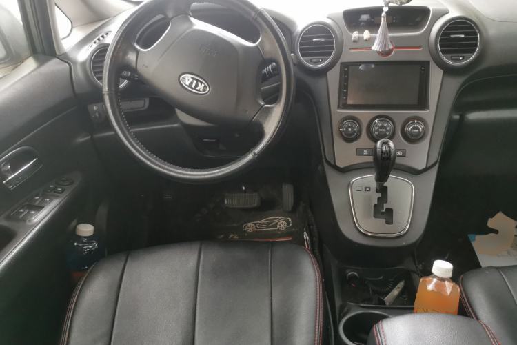 Used Kia Carens 2011 2.0L 5-Seater Automatic Standard Edition