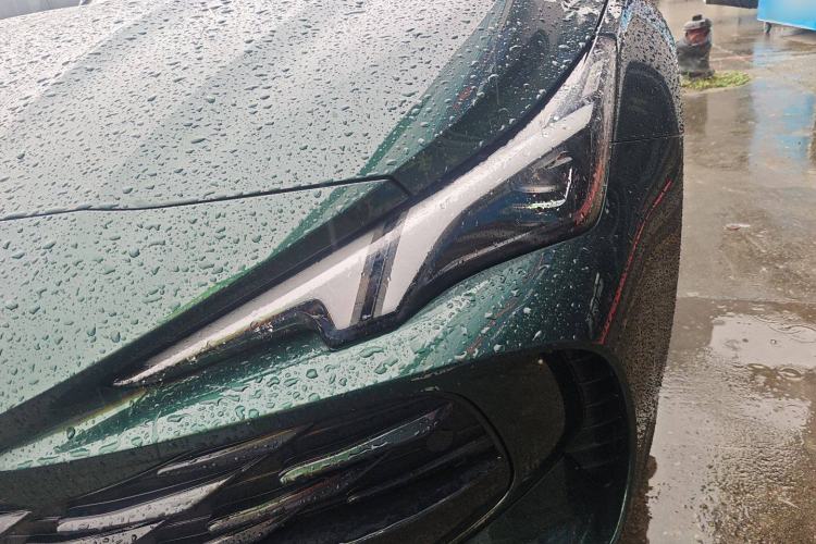 Used MG 7 2025 1.5T 300 DCT Elegant Edition
