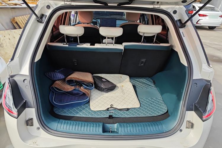 Used Baojun Cloud 2023 460 Pro Trunk