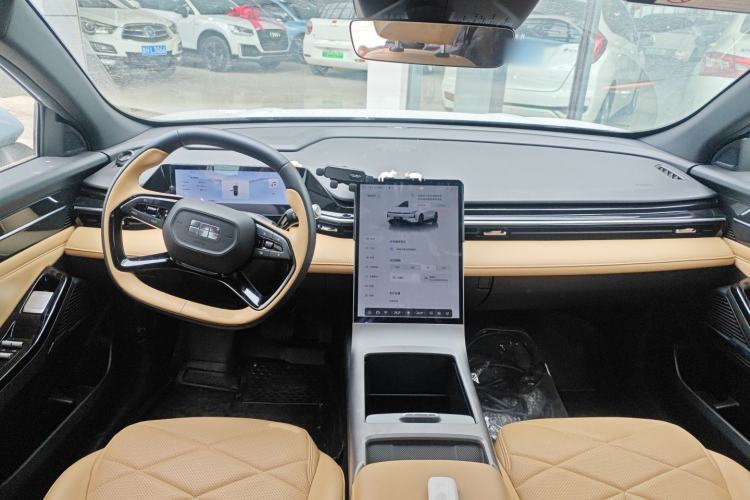 Used Geely Galaxy L6 2023 125km MAX