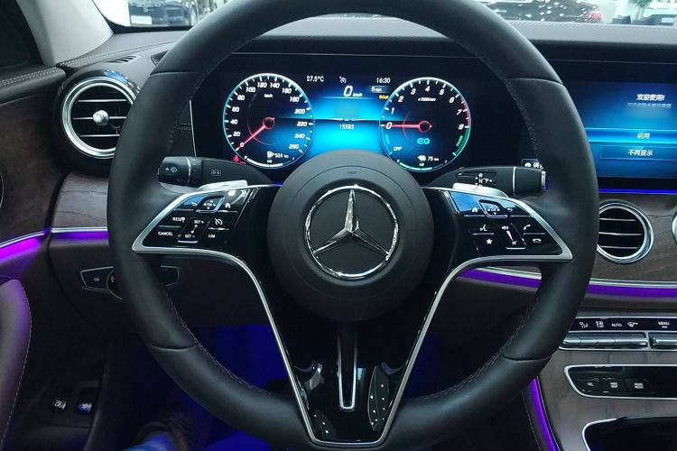 Used Mercedes-Benz E-Class New Energy 2023 E 350 e L Plug-in Hybrid Sedan
