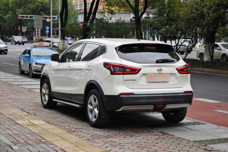 Used Nissan Qashqai 2023 Classic 2.0L CVT XV Comfort Edition Exterior 3