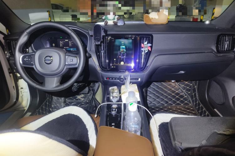 Used Volvo S60 2024 B4 Zhiyi Luxury Edition
