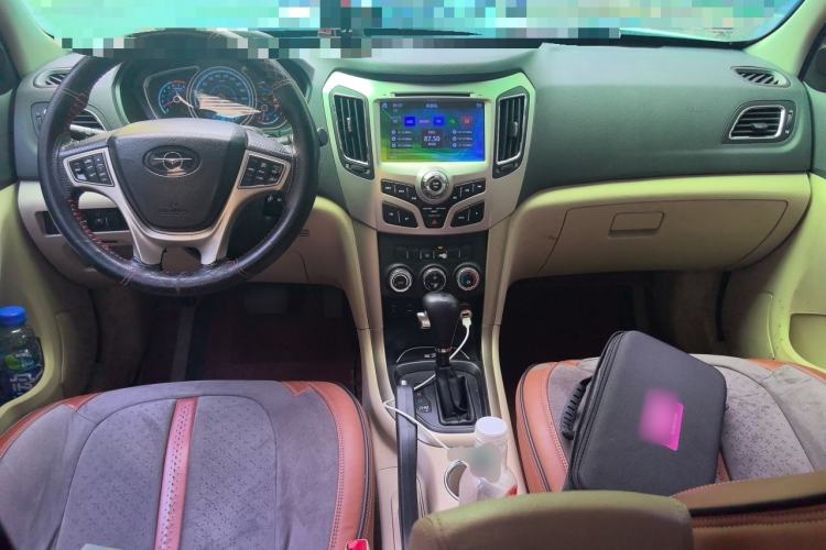 Used Haima S7 2015 Revised Version 2.0L Automatic Zongchi Trim