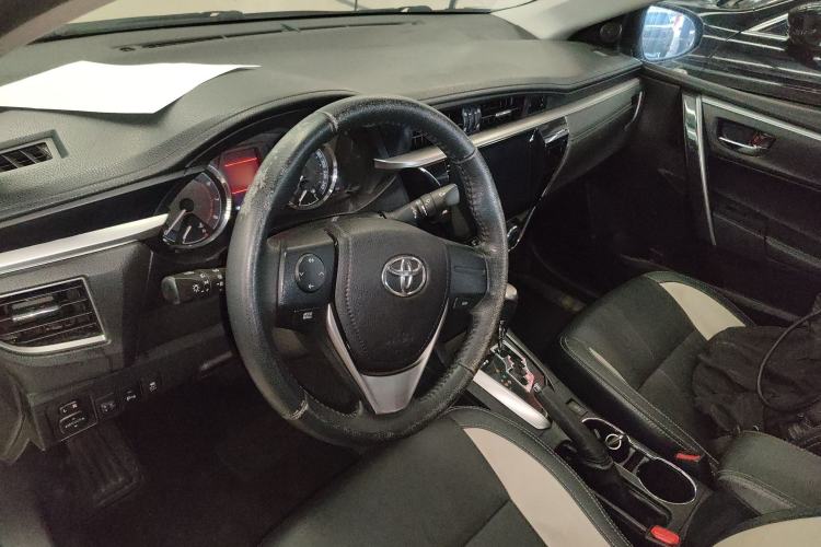 Used Toyota Corolla 2017 1.2T CVT GL-i Leather Edition Steering Wheel