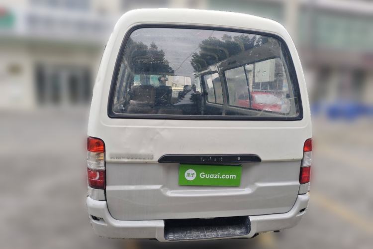 Used Golden Dragon Hiace 2010 2.0L Standard-Wheelbase Premium Version V19
