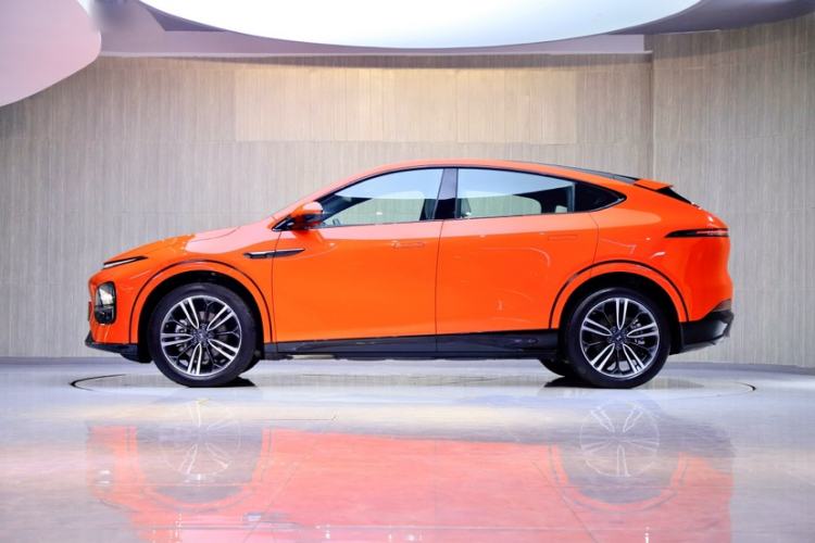 Used XPeng G6 2023 755 Ultra-Long Range Max Exterior 2