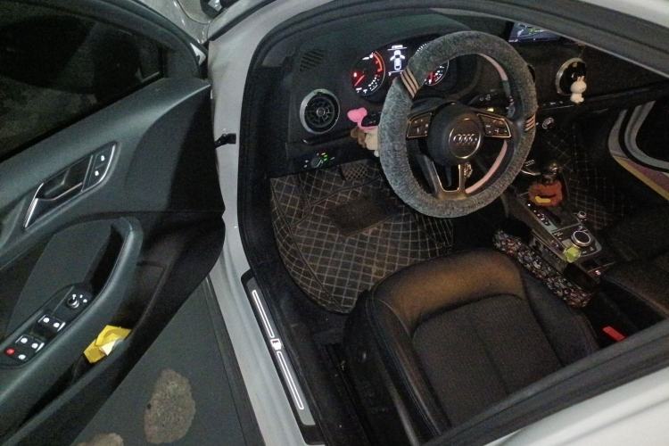 Used Audi A3 2019 Limousine 35 TFSI Fashion Edition China V standard
