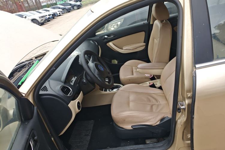 Used Volkswagen Lavida 2011 1.6L Automatic PinYou Edition Left Front Seat